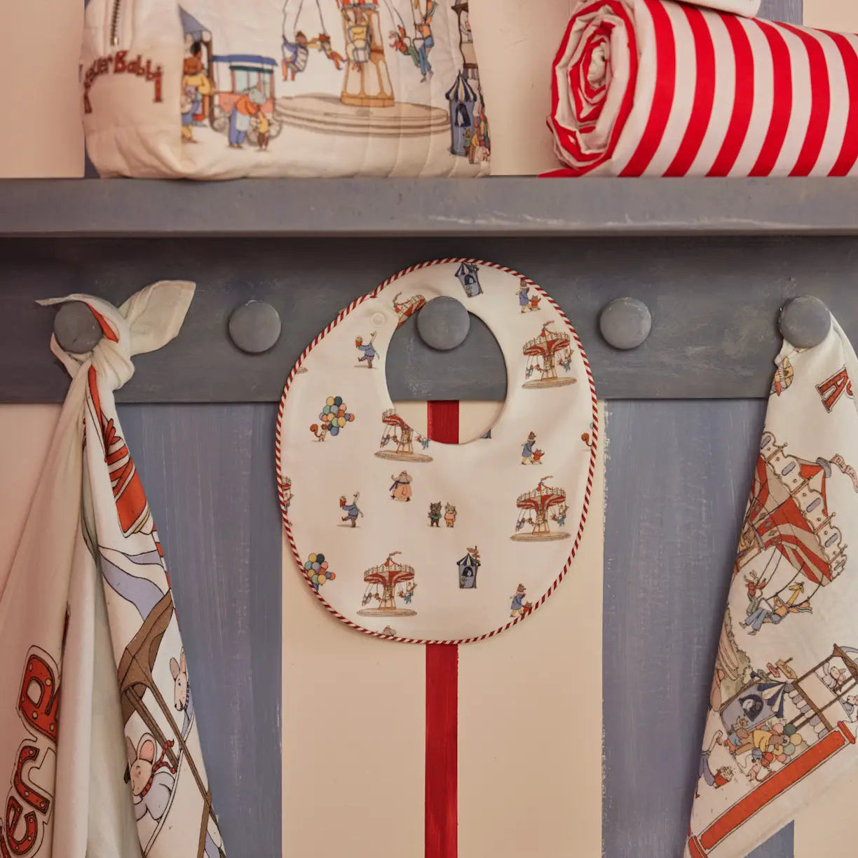 Newborn Bib & Hat Set in Funfair | Atelier Babbi