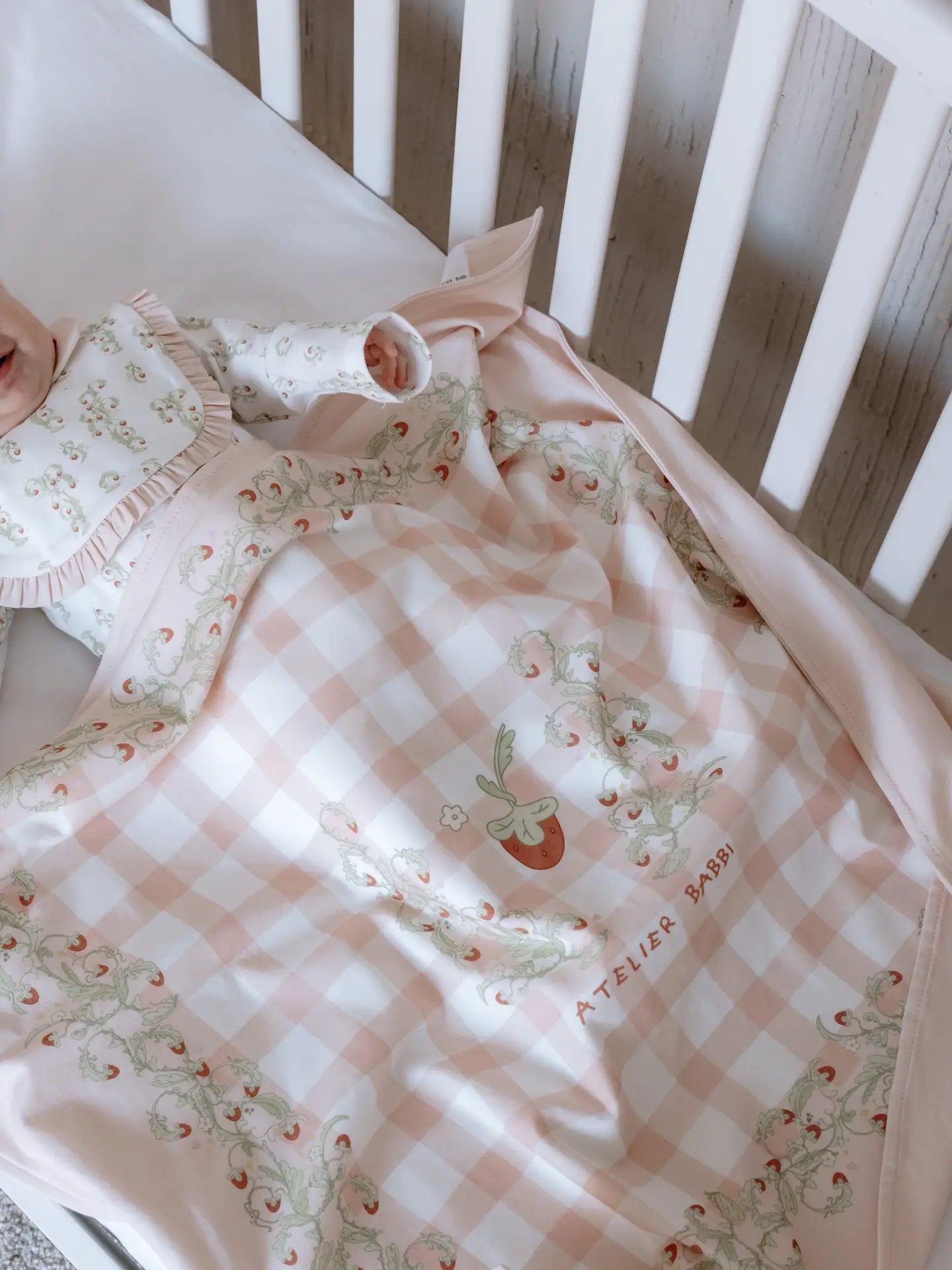 Double-Sided Blanket, Strawberry | Atelier Babbi