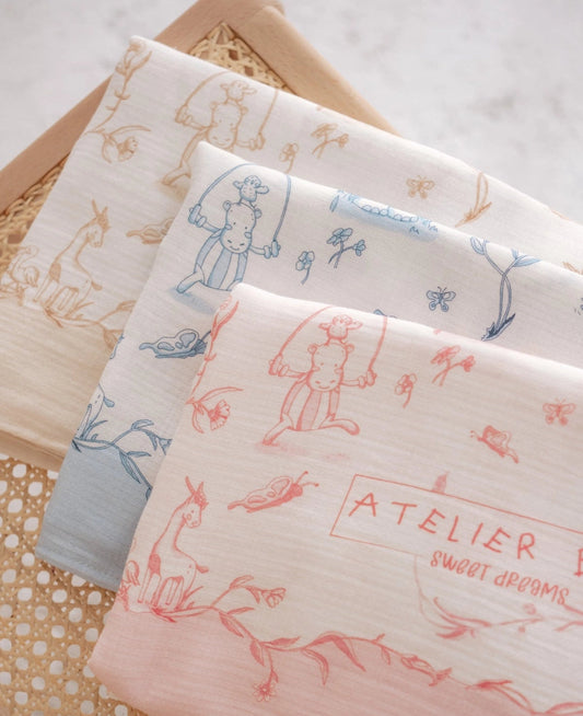 Burp Cloth, Toile de Jouy | Atelier Babbi