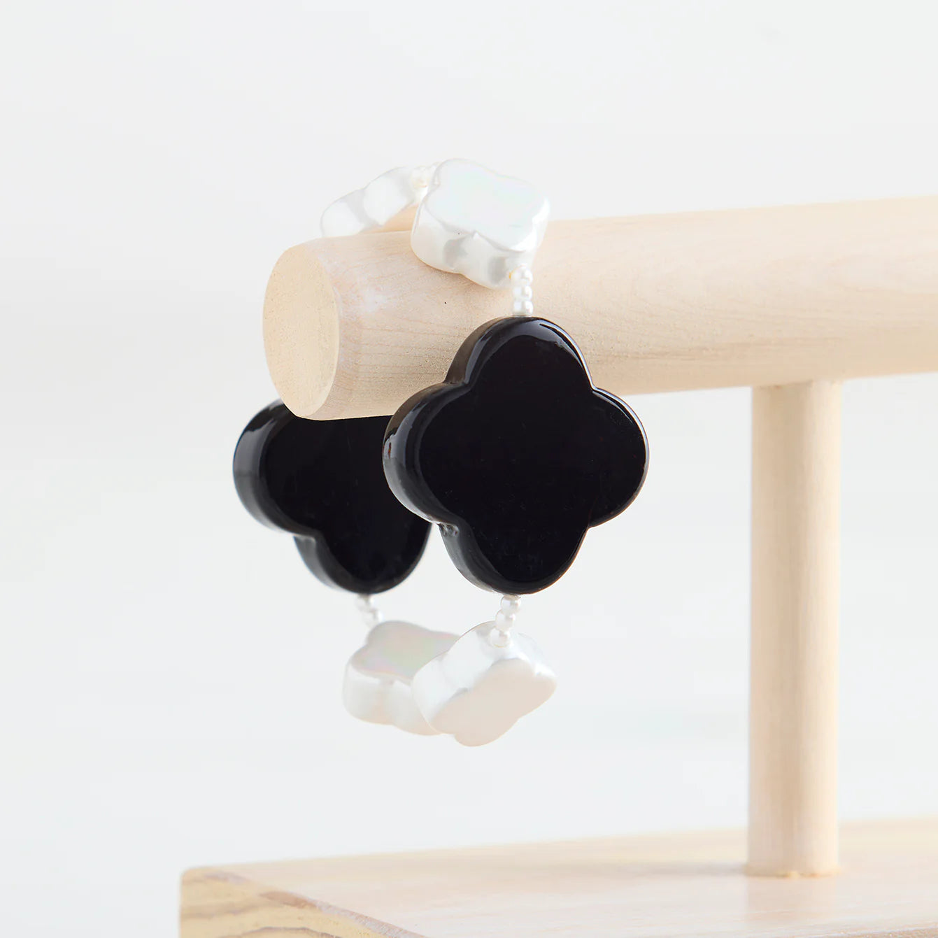 Midnight + Mother of Pearl Clover Cooling Bracelet