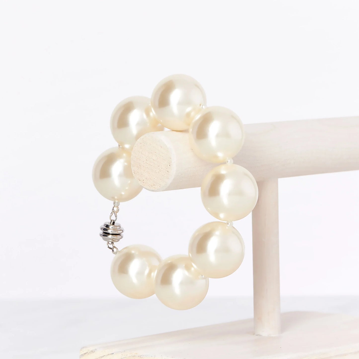 Hot Girl Pearls White Pearl Bracelet