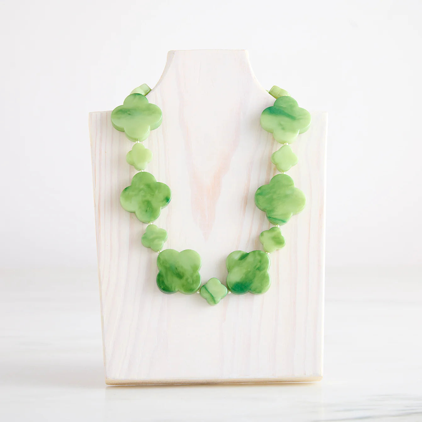 Bright Green Clover Cooling Necklace
