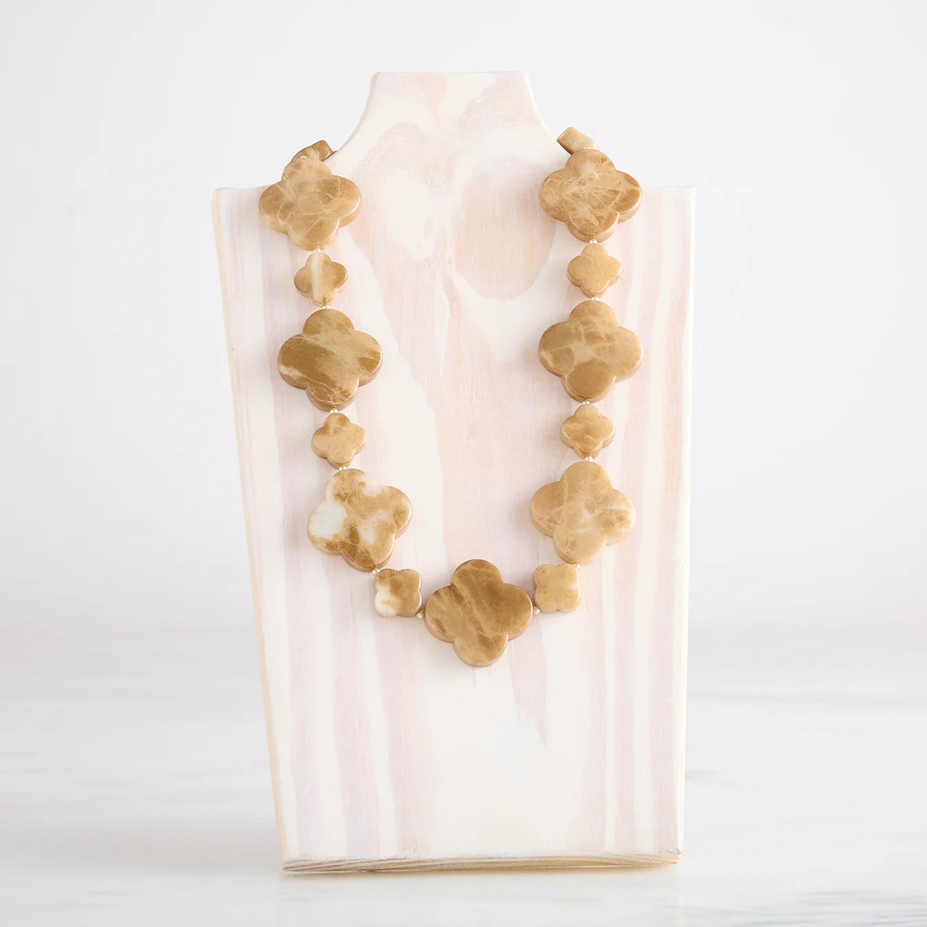 Sand Clover Cooling Necklace