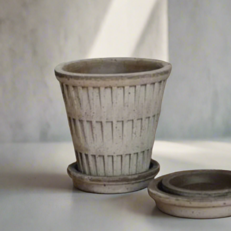Berg's Potter Raw Grey Pantheon Pot