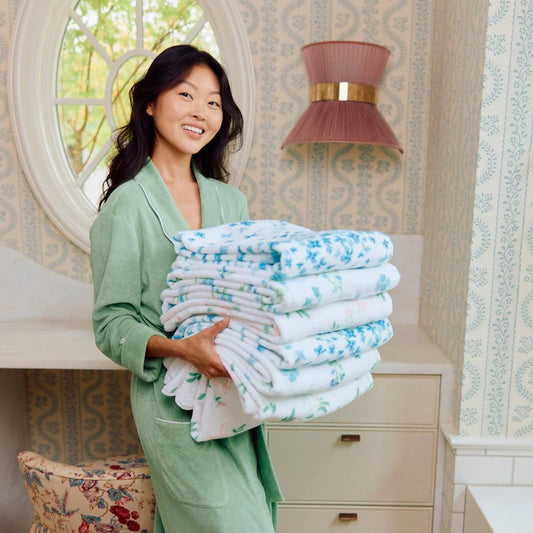 Scalloped Bath Towel in Frances Floral