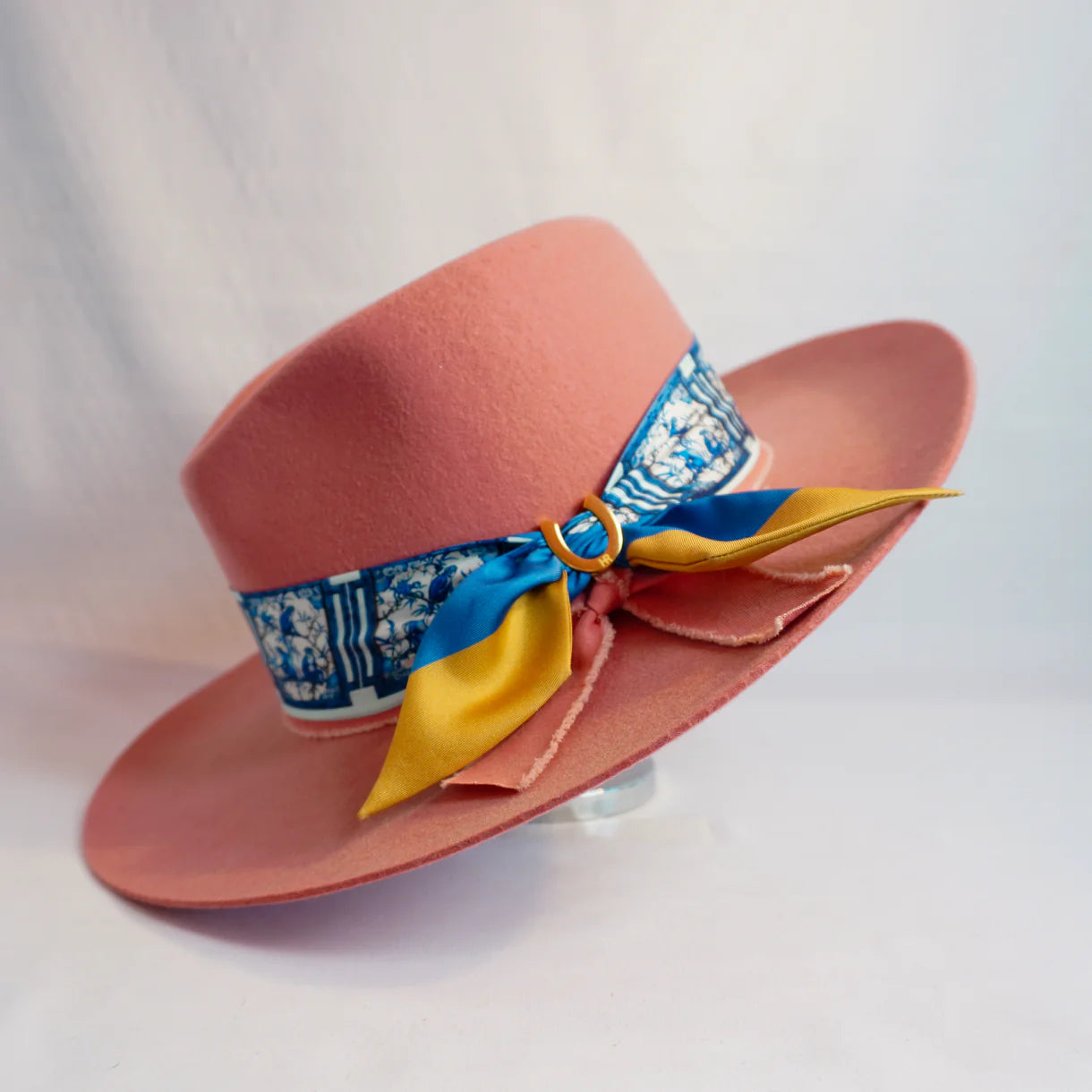 Chinoiserie Monkeys Twilly Set in Blue