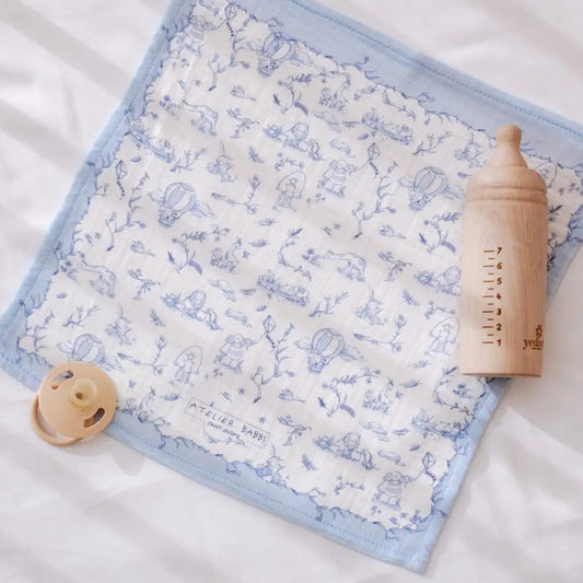 Burp Cloth, Toile de Jouy | Atelier Babbi