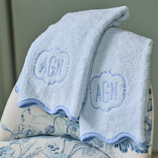Pair of Scalloped Hand Towels in Blue