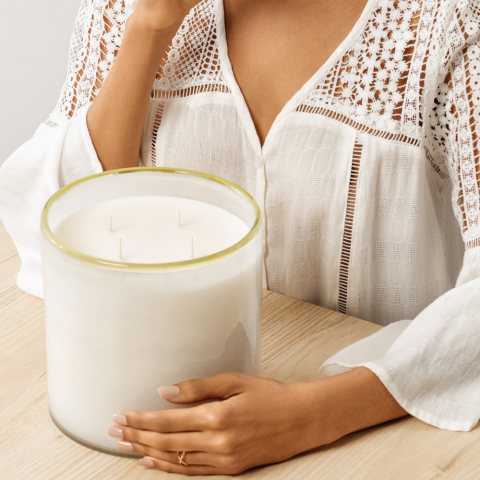 Feu de Bois 86 oz 4 Wick Lux Candle