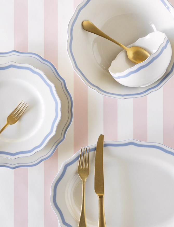 Cornflower Blue Icing on the Cake Plates
