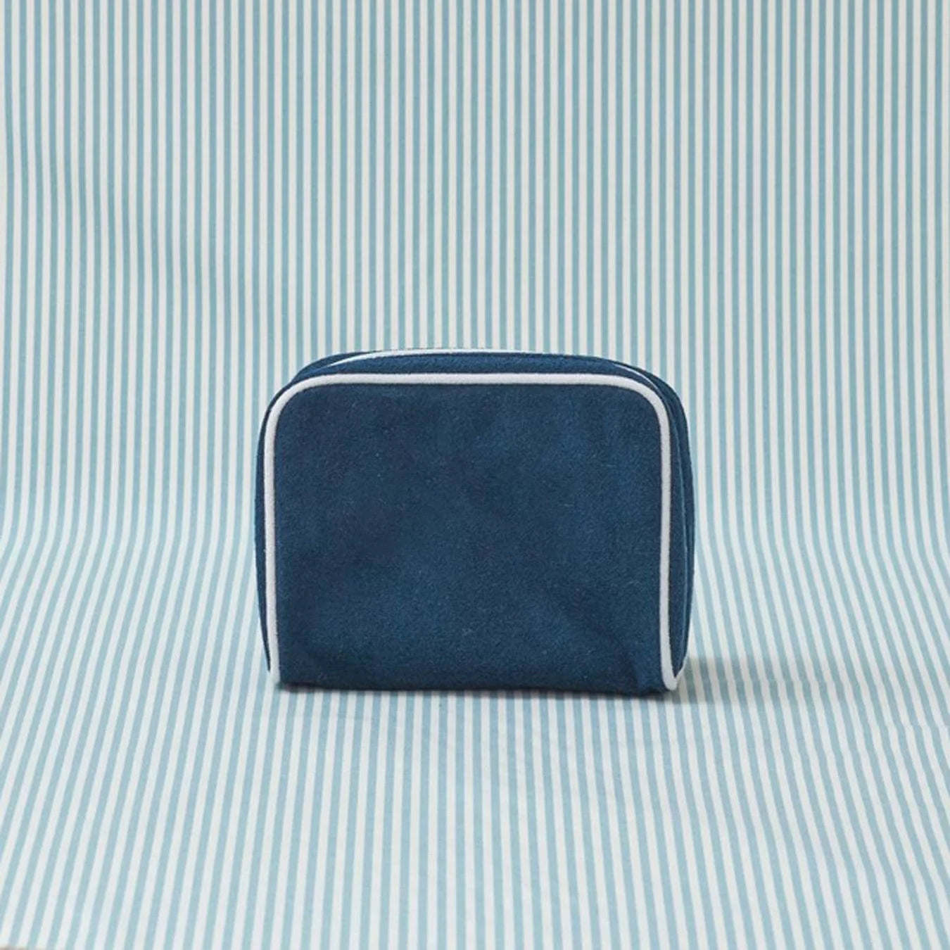 Signature Toiletry Bag in Navy