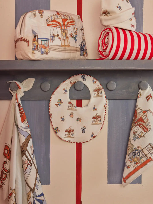Newborn Bib & Hat Set in Funfair | Atelier Babbi