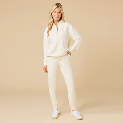 ALMOND DreamTech 1/4 Zip Jogger Set