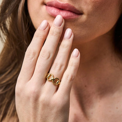 SIZE 8 Equestrian Snaffle Bit Ring in Gold, Capucine de Wulf