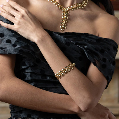 Golden Laurel Link Bracelet in Gold, 7" +2", Capucine de Wulf