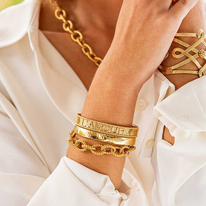 Capucine de Wulf L'Amour Toujour Hinged Bangle in Gold