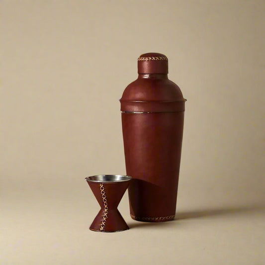 Coctelera Leather Cocktail Shaker & Jigger Set