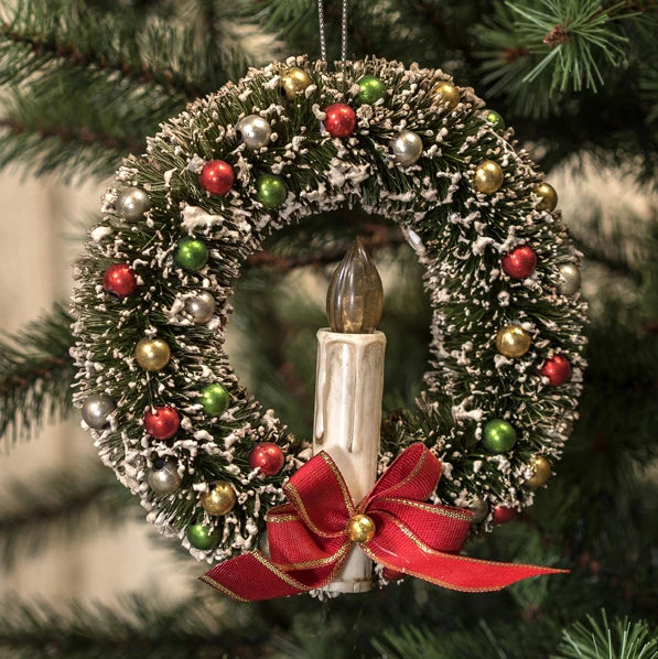 6" Bottlebrush Wreath with Candle