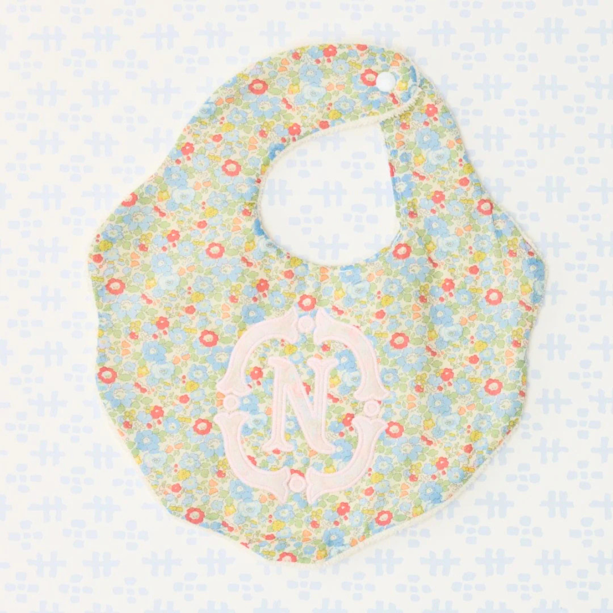 Scalloped Baby Bib