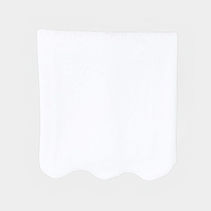 Scalloped Bath Towel in White