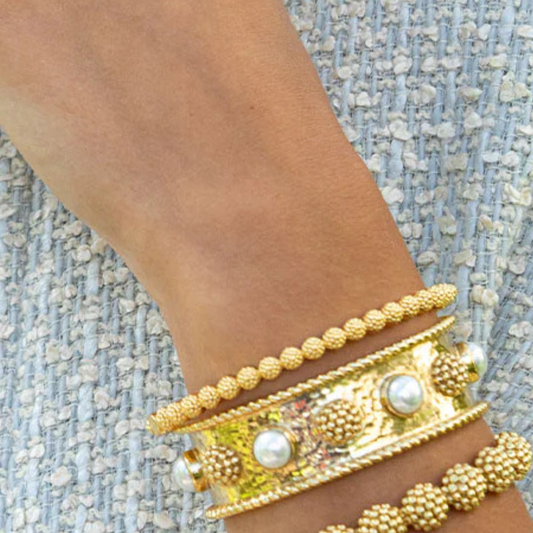 Berry Eternity Petite Hinged Bangle, S,M in Gold, Capucine de Wulf