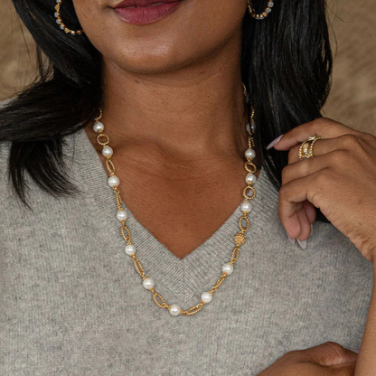 Berry and Bead Chain 24" Pearl, Capucine de Wulf