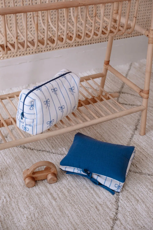 Wet Wipes and Diaper Clutch, Blue Ribbon| Atelier Babbi