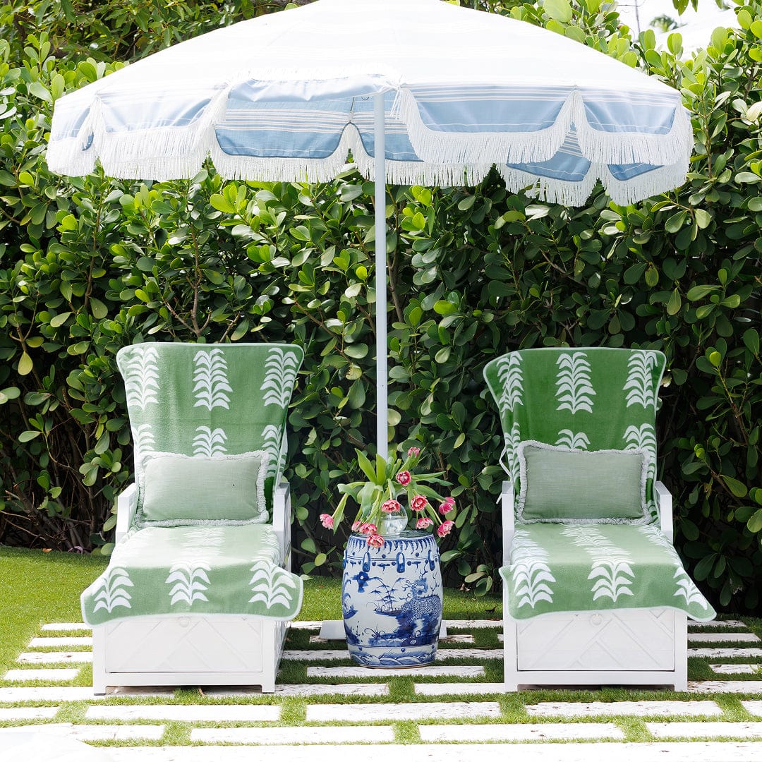 Heather Chadduck Pool Lounge Cover in Jungle Frond