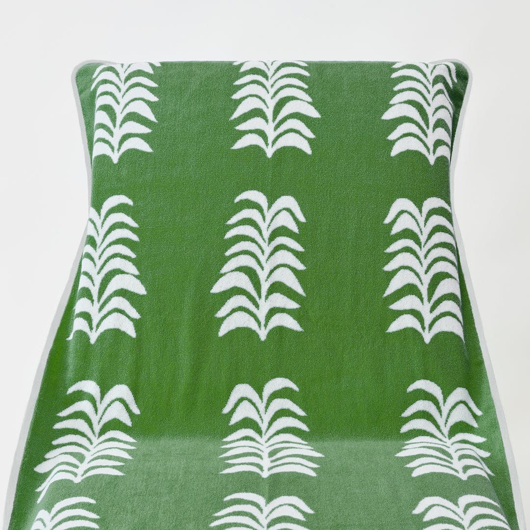 Heather Chadduck Pool Lounge Cover in Jungle Frond