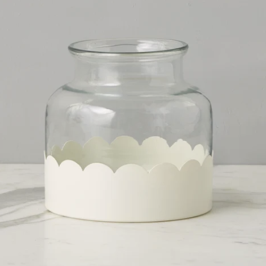 2-in-1 Scalloped Bloom Vase