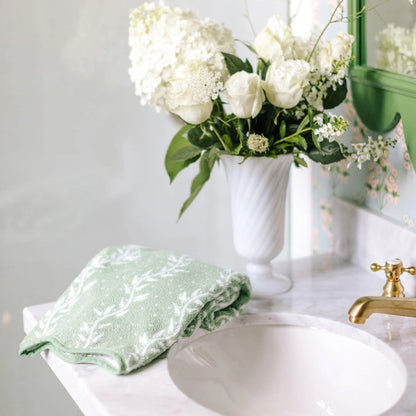 Pair of Scalloped Hand Towels in Willow