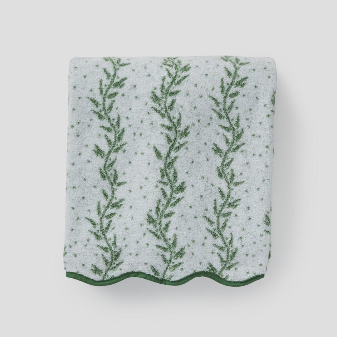 Scalloped Bath Towel in Willow