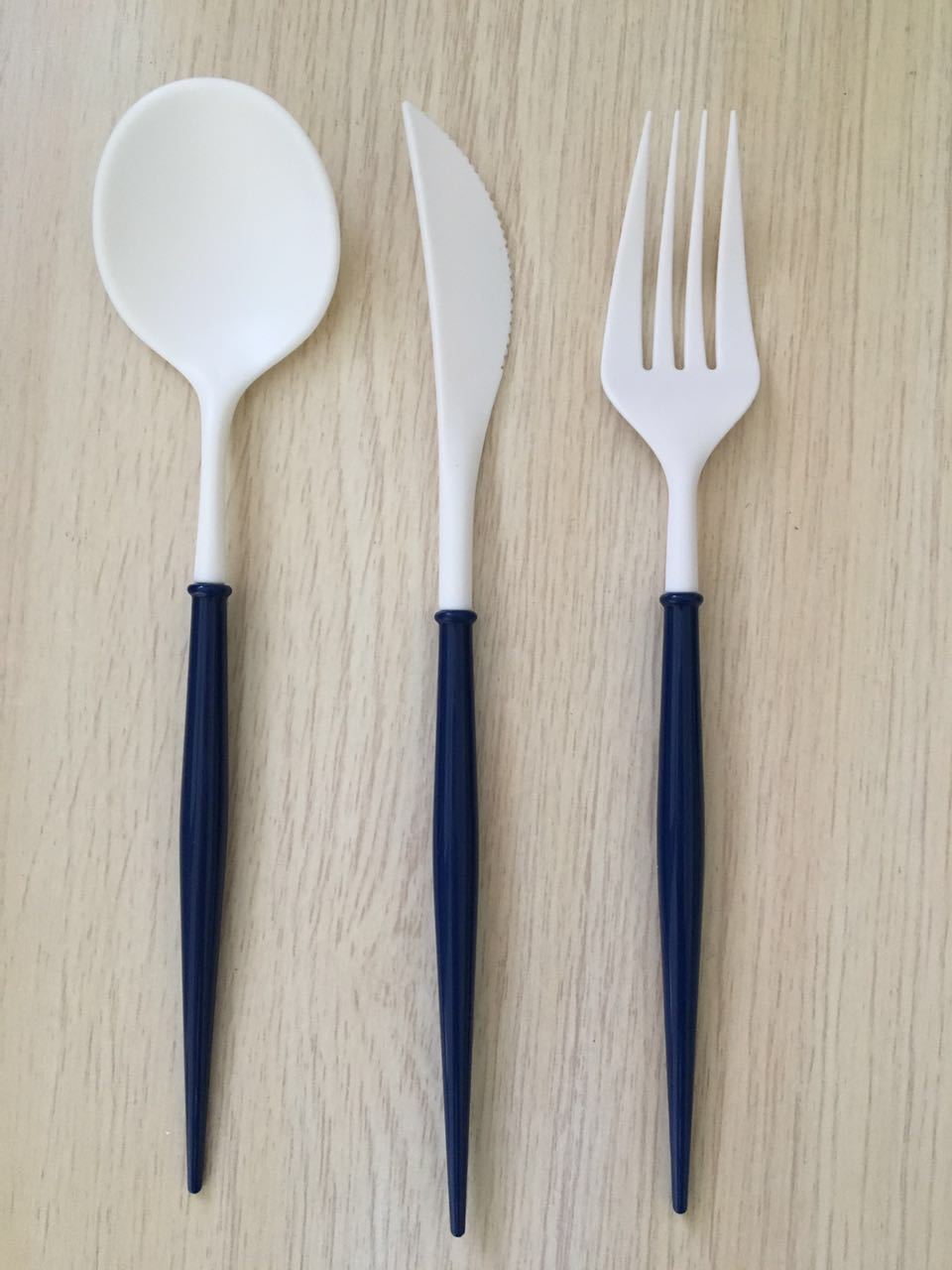 Navy Bella Assorted Plastic Cutlery - Service for 8