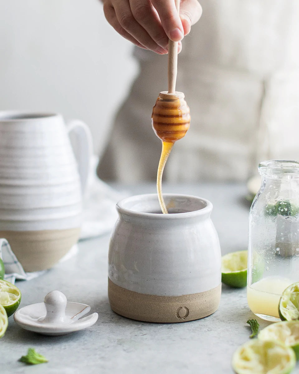 Farmhouse Pottery Beehive Honey Pot - Thumbnail 2
