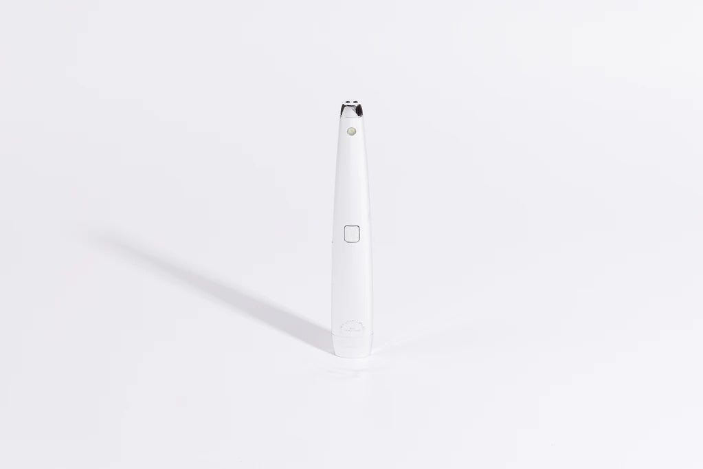 THE MOTLI LIGHT - Glossy Silver